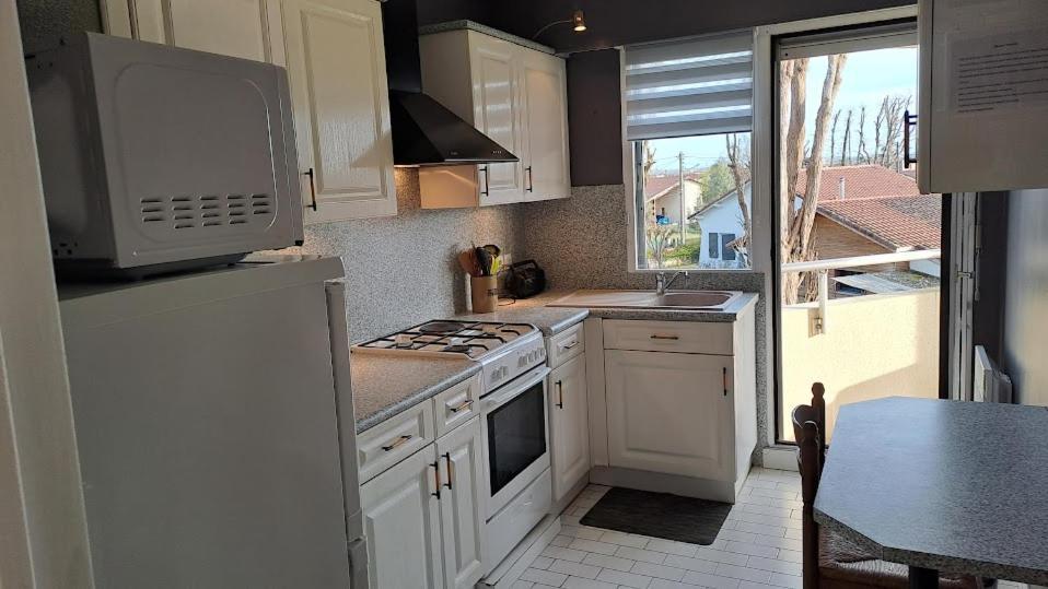 T3 Calme Proche Thermes Pour Cures/vacances Apartment